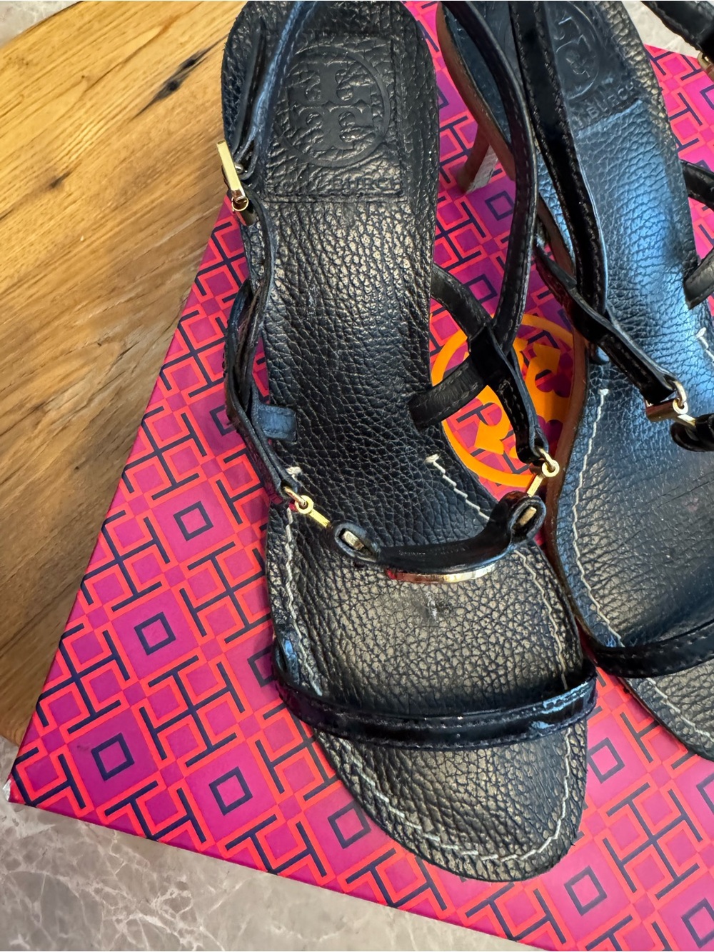 Tory Burch Open Toe Sandals - Mira
Size 7 - Picture 7 of 16